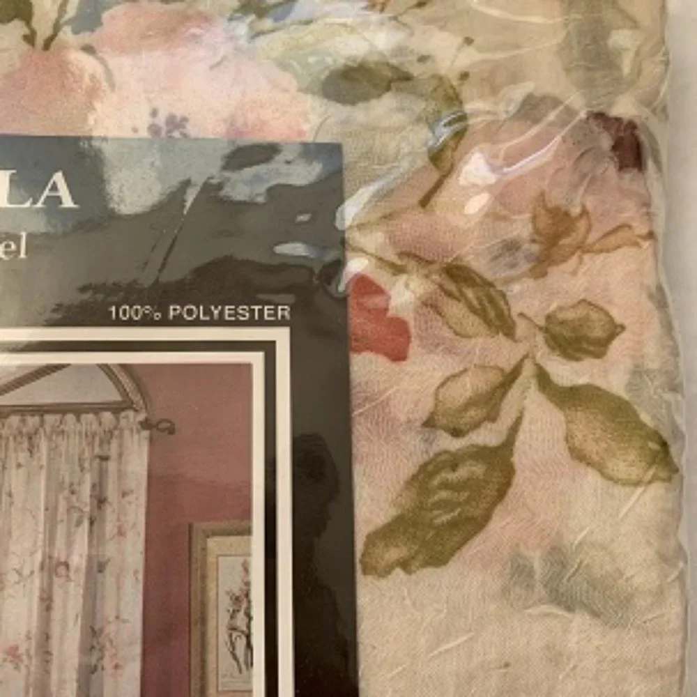 Carla Window Panel